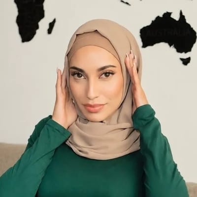زارا حجابي